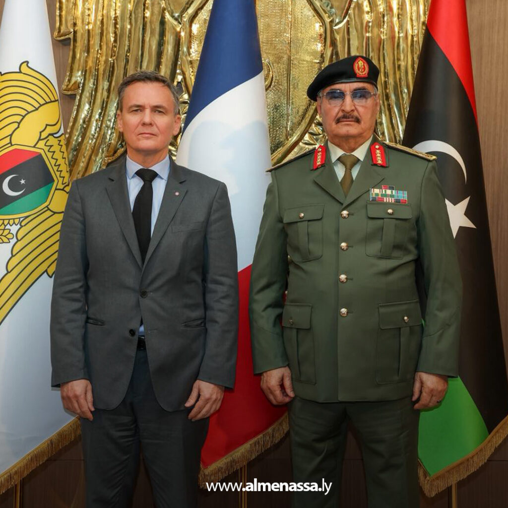 Extra 1.jpg111111111111111 1 القائد العام للقوات المسلحة يستقبل السفير الفرنسي لبحث تعزيز التعاون الثنائي