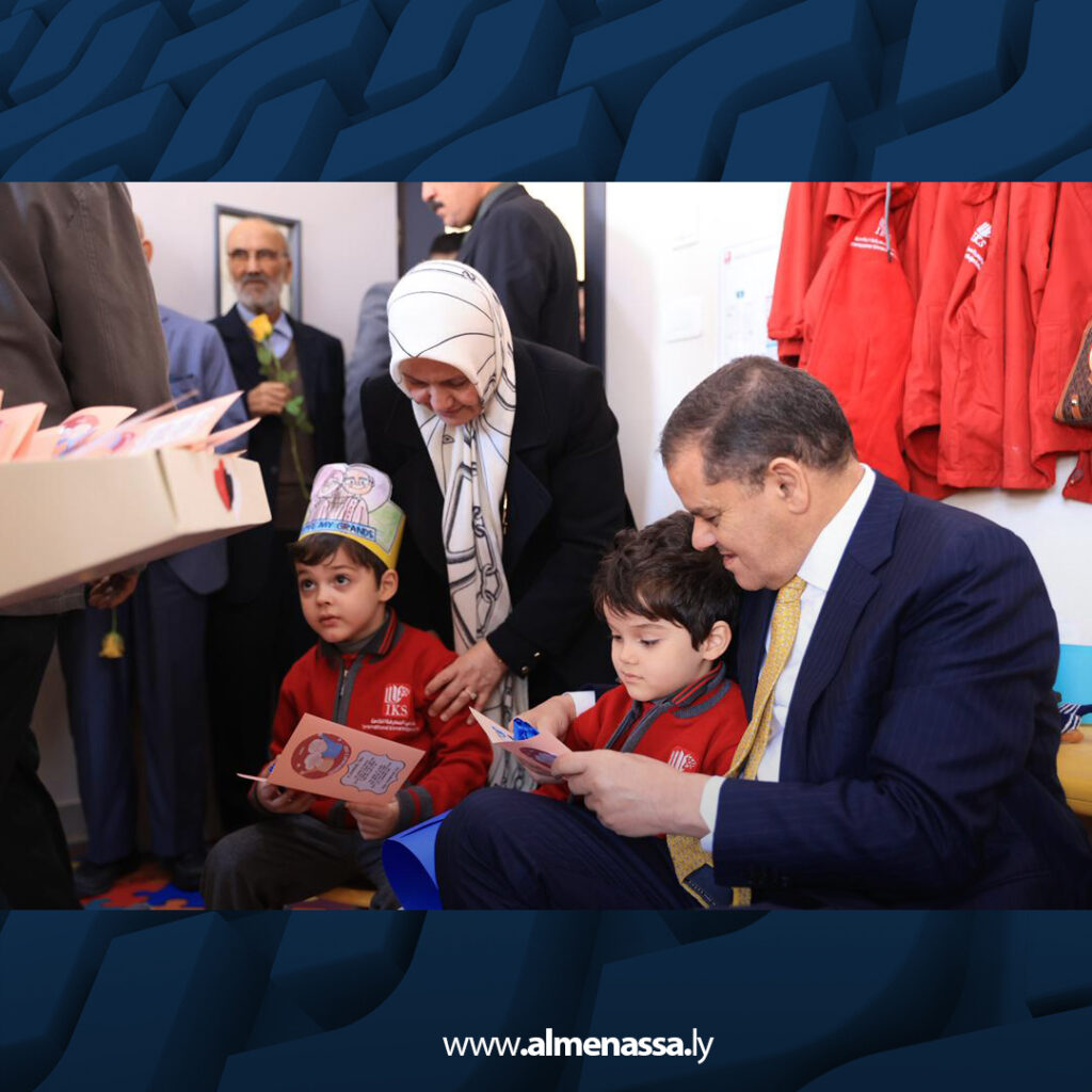 Extra 10.jpg2 10 الدبيبة يشارك أحفاده احتفالات يوم الأجداد بمصراتة