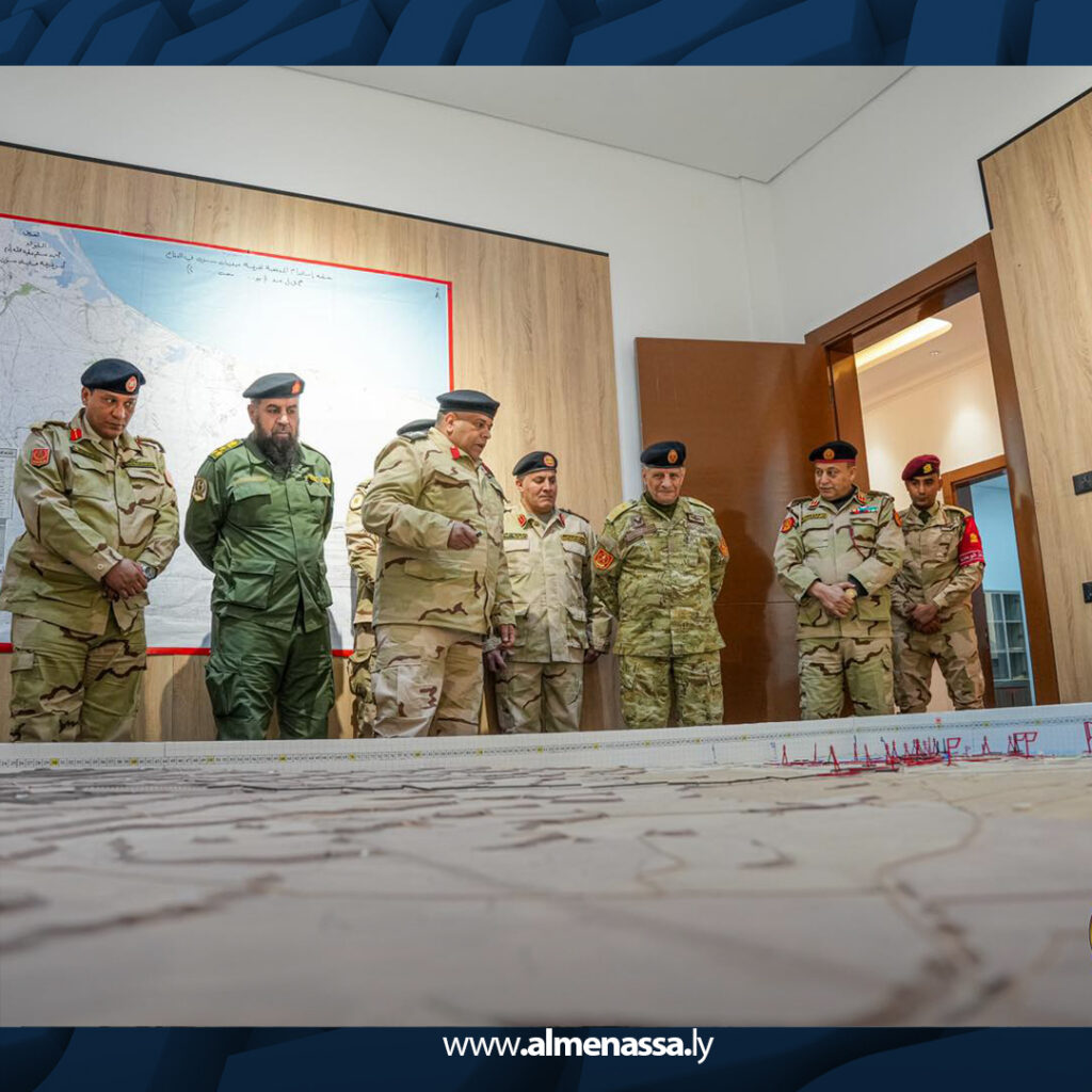 Extra 101.jpg3 101 معاون رئيس أركان القوات البرية يتفقد المنطقة العسكرية الوسطى ويطلع على جاهزية الوحدات وغرفة العمليات الأمنية