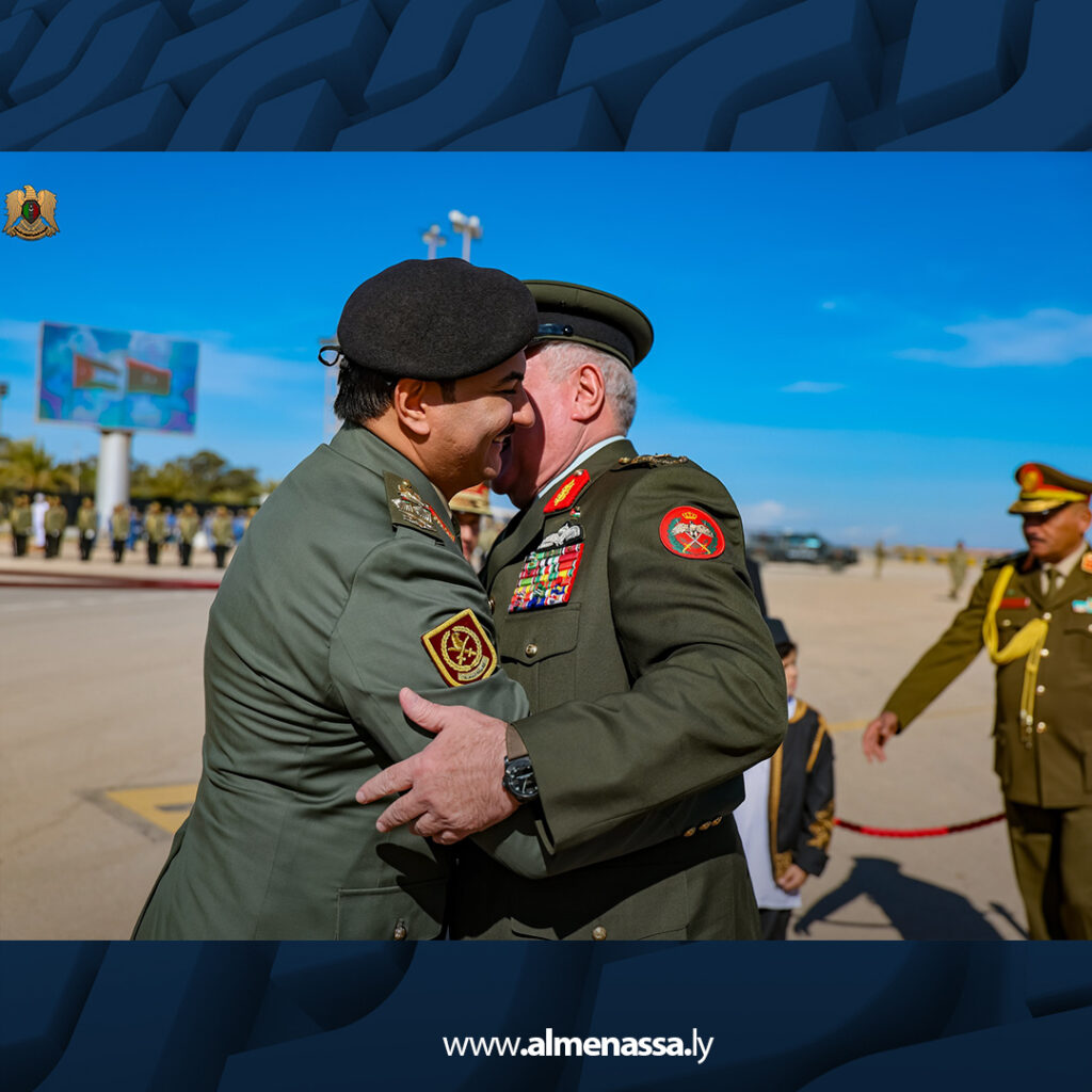 Extra 11.jpg12 11 القائد العام يستقبل وفدا رفيع المستوى من المملكة الأردنية الهاشمية