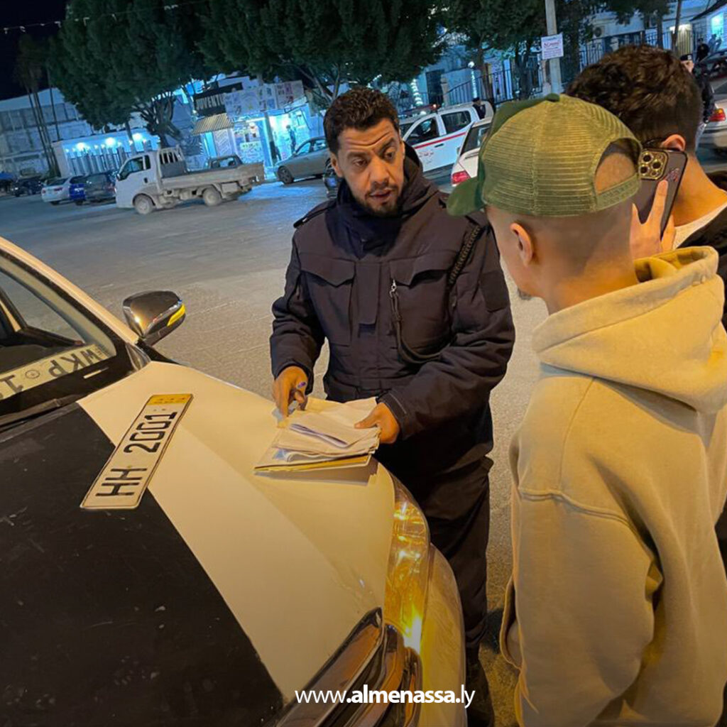 Extra 12.jpg11 12 حملة أمنية بالجبل الأخضر تستهدف المركبات المخالفة وتُسفر عن حجز عدد منها