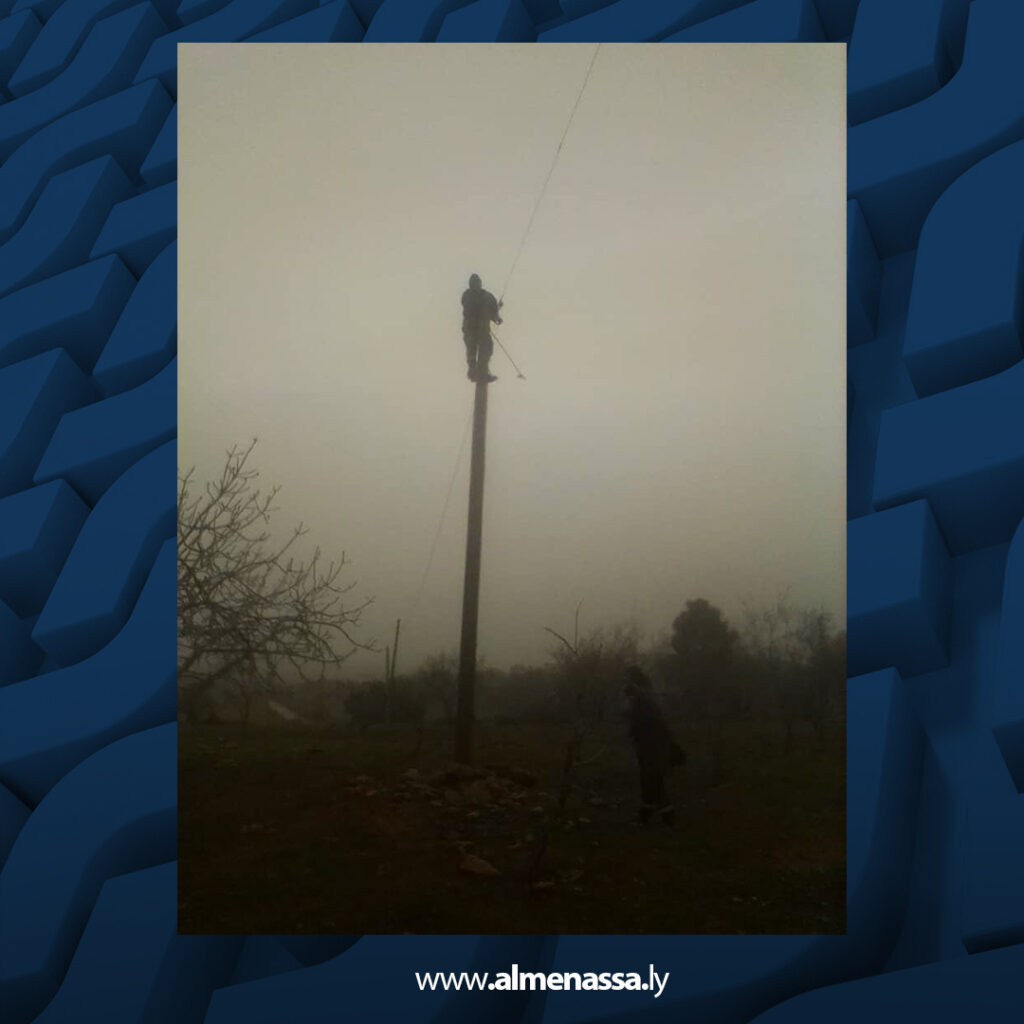 Extra 13.jpg12 13 إصلاح عاجل للشبكة الكهربائية في الجبل الأخضر بعد العاصفة الأخيرة