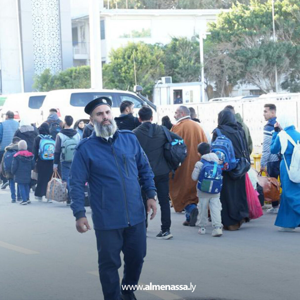 Extra 132 ترحيل مجموعة من اللاجئين السوريين عبر مطار معيتيقة