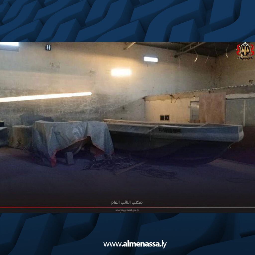 Extra 156 حبس عنصرين من شبكة تهريب مهاجرين بعد ضبطهما متلبسين بصناعة قوارب غير شرعية