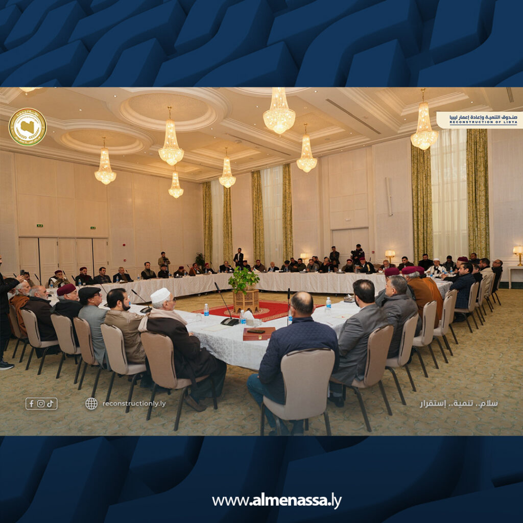 مدير عام صندوق التنمية يبحث مع مشائخ الجبل الأخضر خطط المشاريع والخدمات 2 Extra 17.jpg2 17