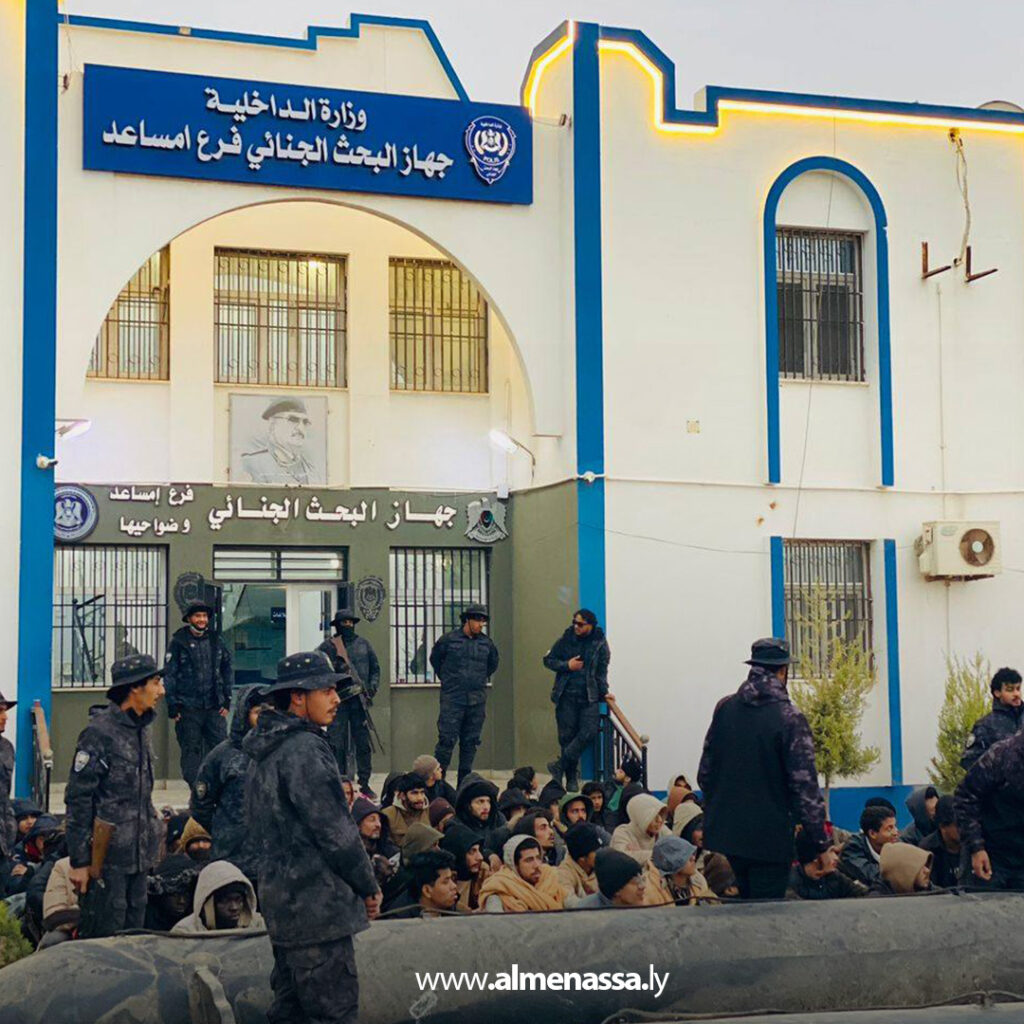 Extra 172 إحباط رحلة تهريب بحري إلى اليونان وضبط 76 مهاجر في أمساعد