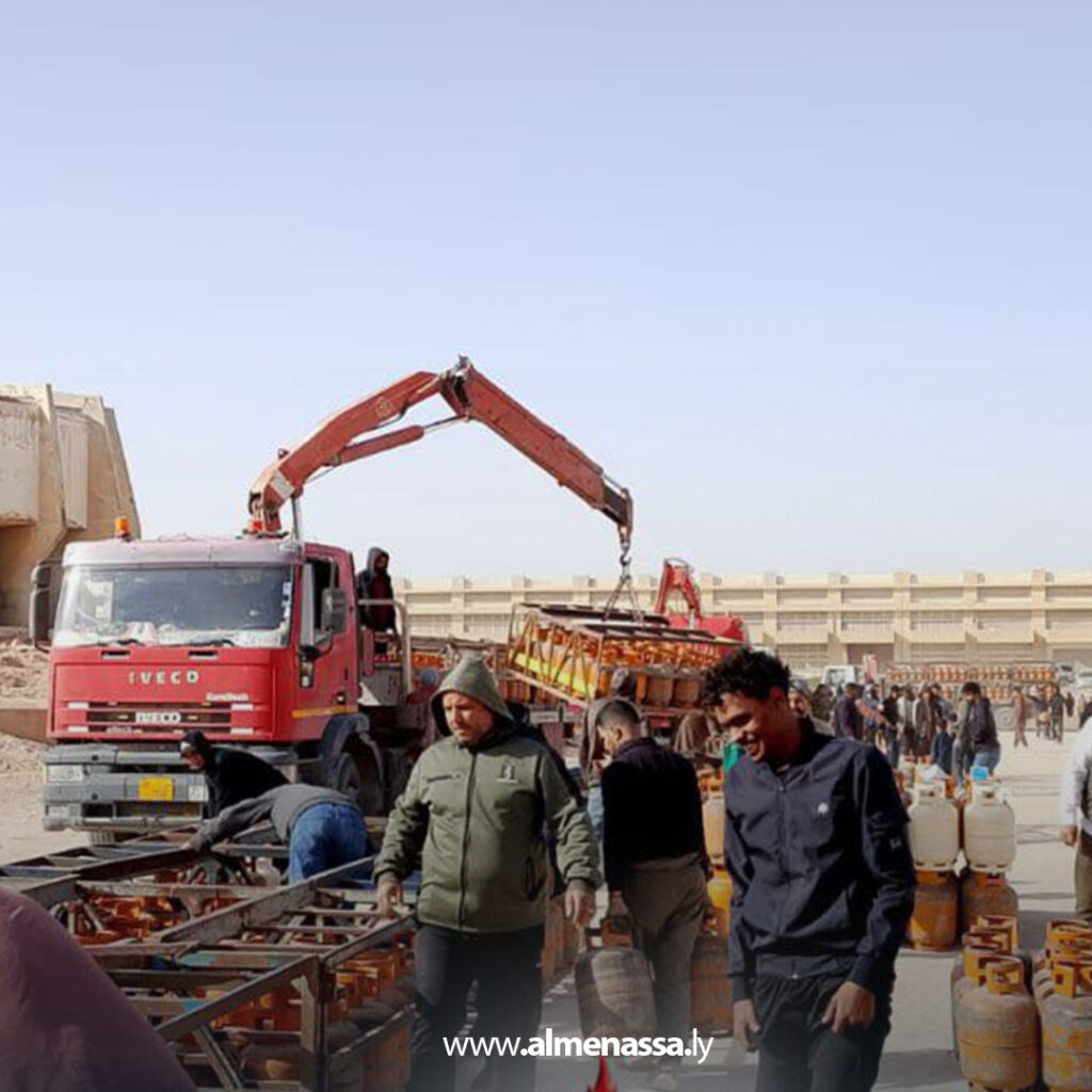 Extra 196 توزيع أسطوانات الغاز للمواطنين ضمن خطة تنظيمية لضمان الانسيابية