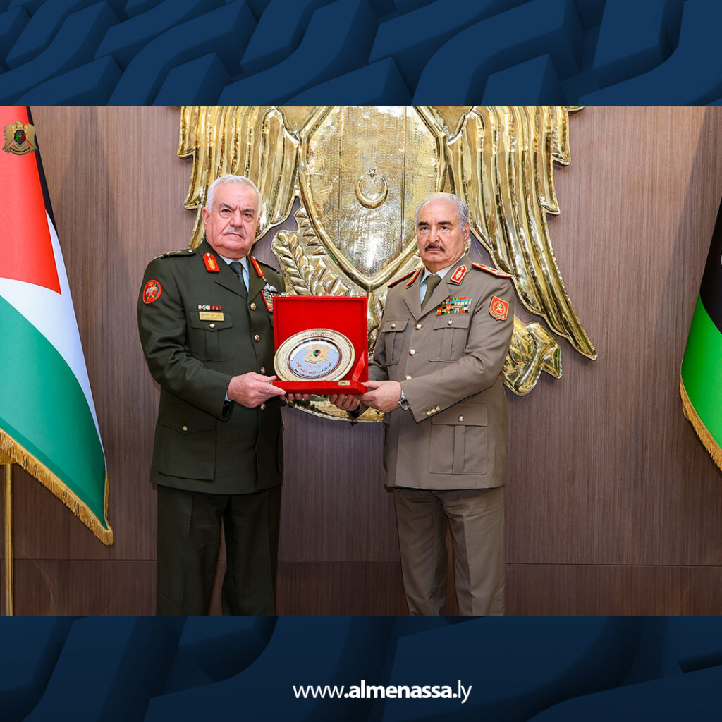 Extra 2.jpg23 2 القائد العام يستقبل وفدا رفيع المستوى من المملكة الأردنية الهاشمية