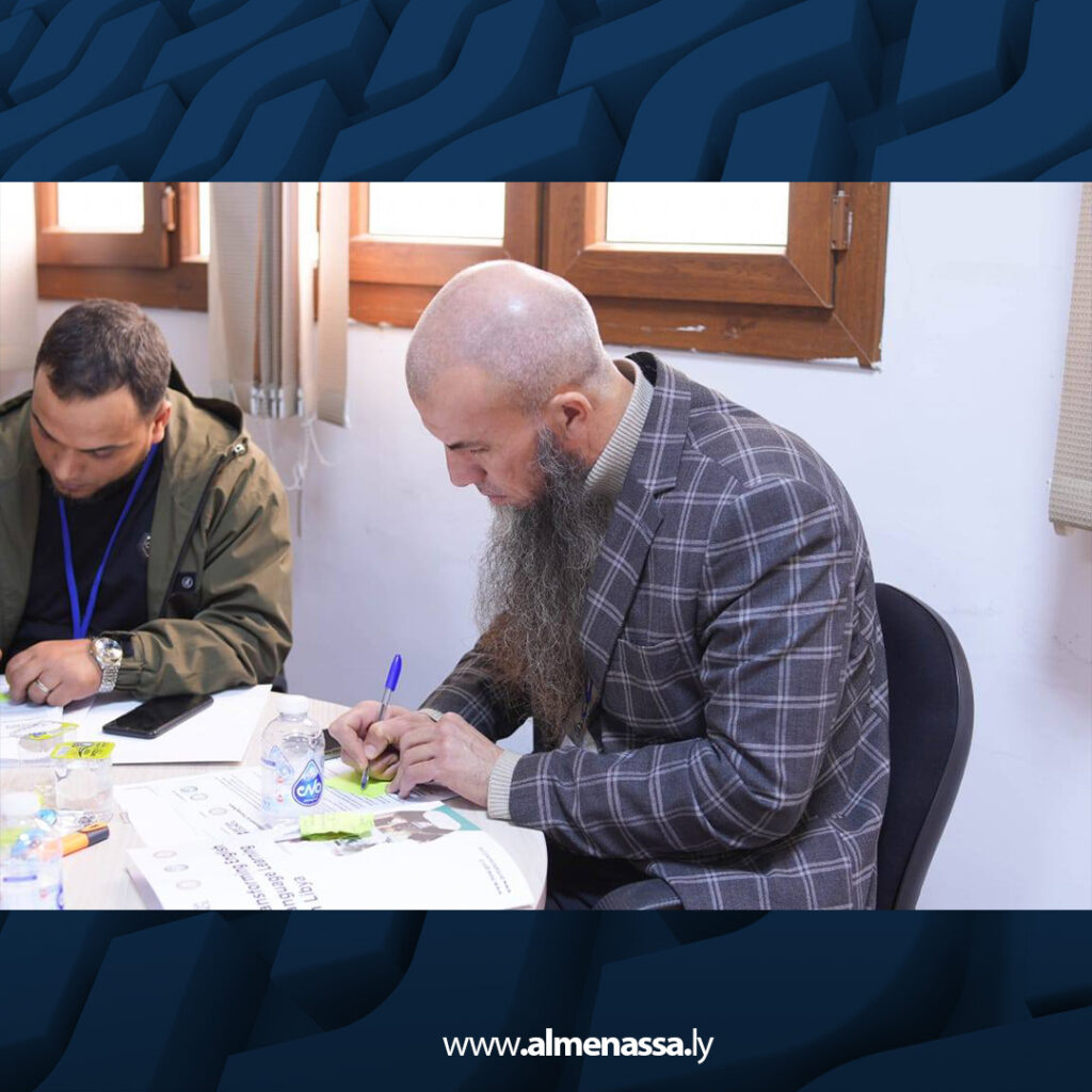 Extra 205 تواصل برنامج تدريب المدربين لتجويد تعليم اللغة الإنجليزية