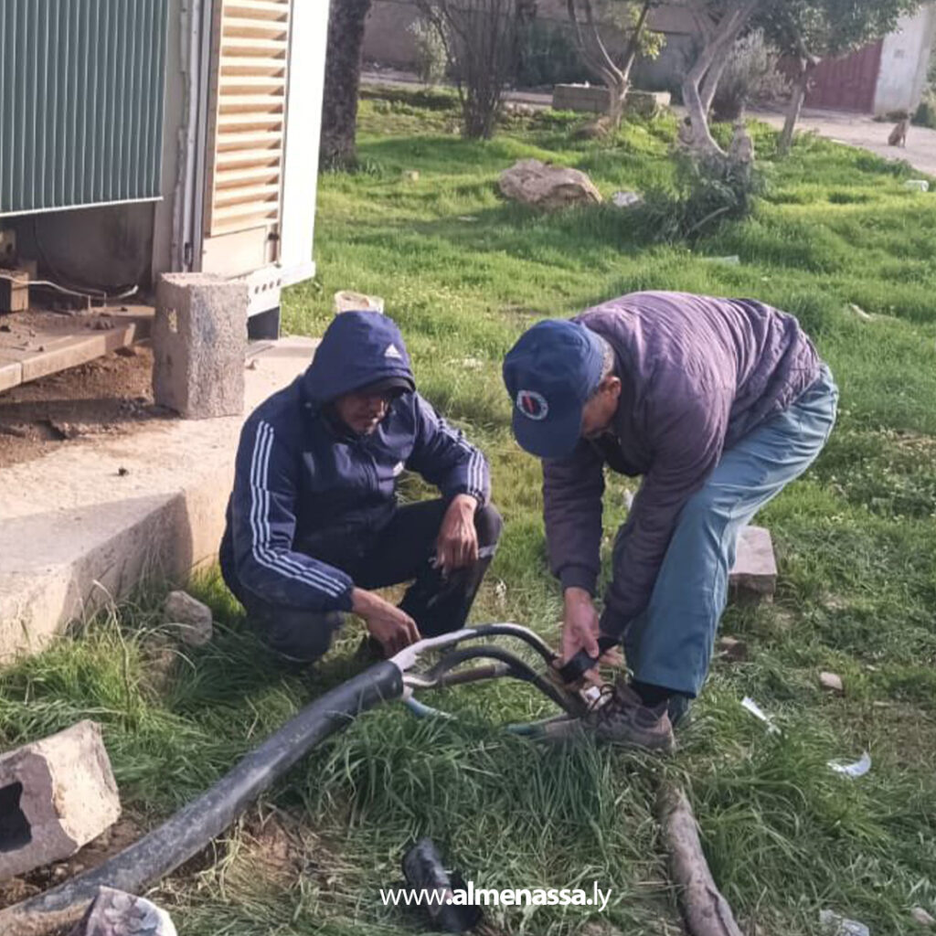 Extra 207 غرفة الطوارئ المركزية تتابع إصلاحات شبكة الكهرباء وإعادة الخدمة بحي الدولار