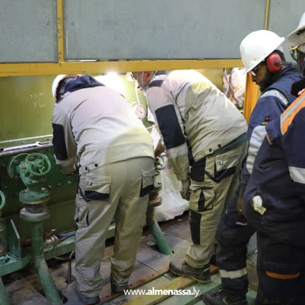 Extra 22.jpg11 22 قرب انتهاء أعمال الوحدة الغازية الخامسة بمحطة كهرباء جنوب طرابلس