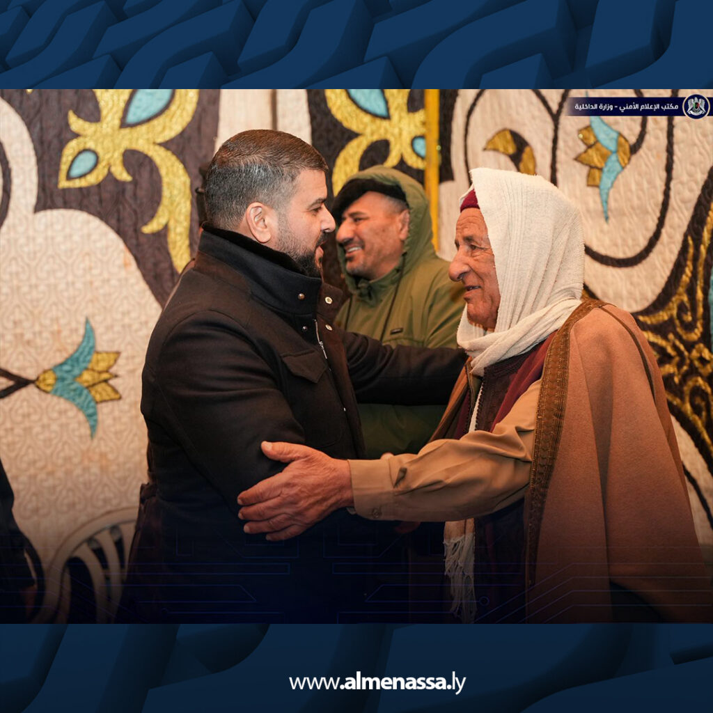 Extra 28.jpg5 28 نائب القائد العام يتكفل بعلاج أسرة متضررة من حريق منزل في البيضاء