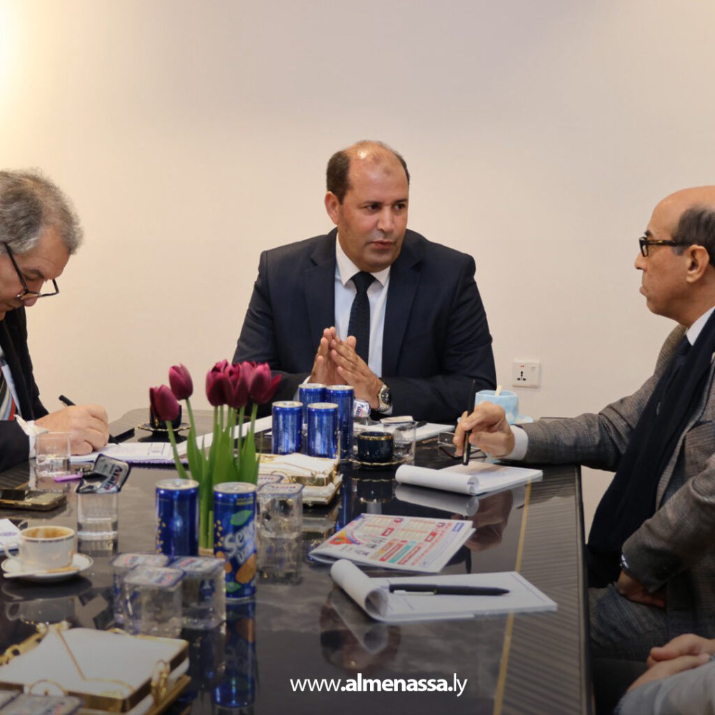 Extra 32.jpg111 32 وزير التعليم العالي يستقبل وفد الاتحاد العام للجامعات الخاصة ويؤكد على جودة التعليم ومصلحة الطالب