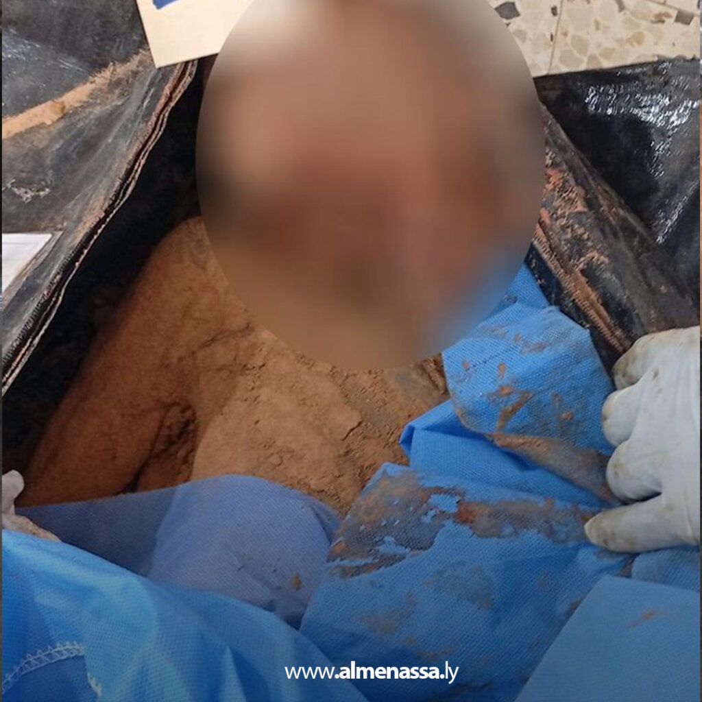 Extra 33.jpg6 33 إحالة متهم بجرائم الاتجار بالبشر وقتل مهاجرين إلى القضاء بعد تحرير 195 محتجزا وكشف مقابر جماعية