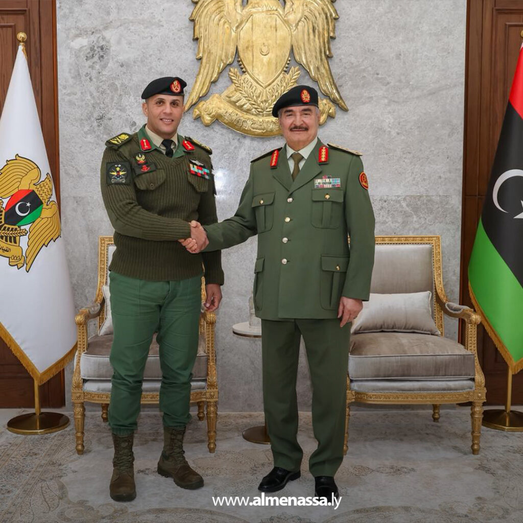 Extra 4.jpg1111 4 القائد العام يبحث المستجدات العسكرية وخطط رفع الجاهزية مع رؤساء الأركان