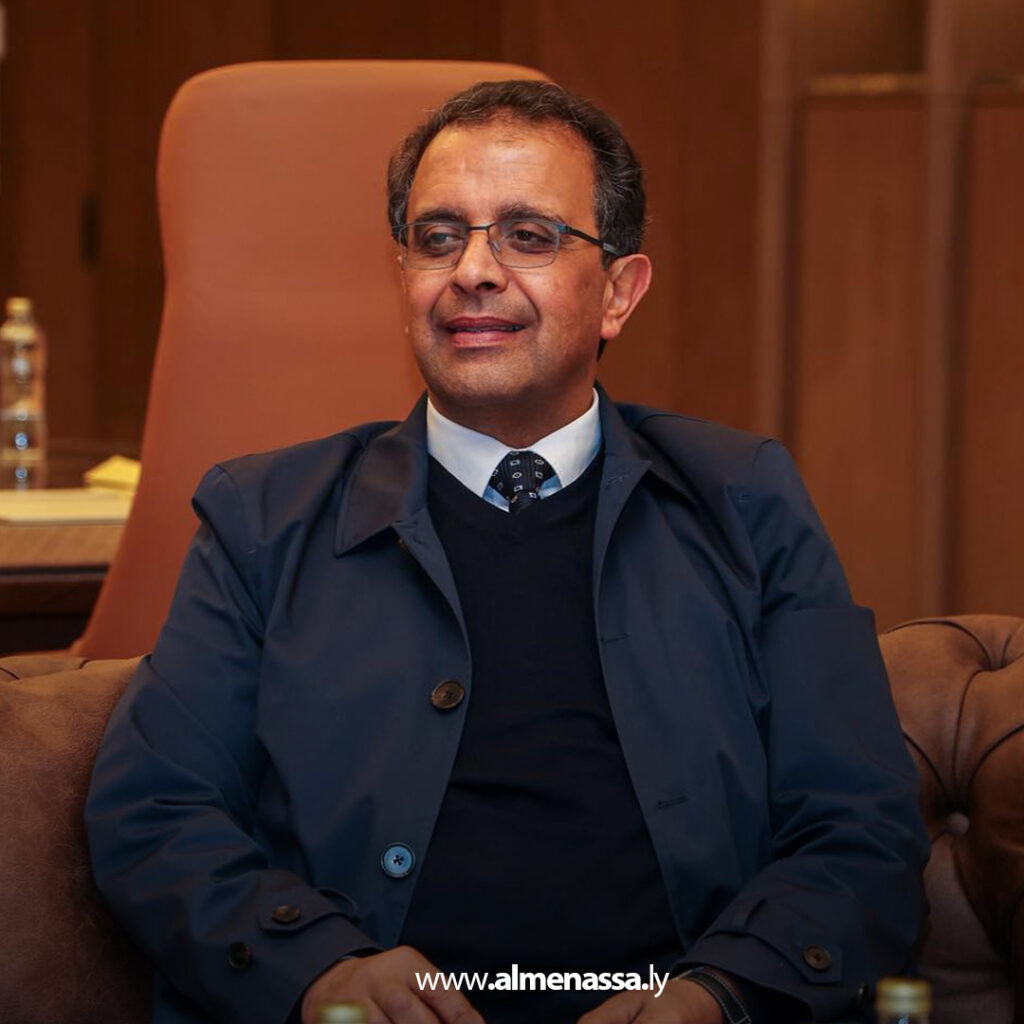 Extra 4.jpg111111 4 القائد العام للقوات المسلحة يستقبل السفير الفرنسي لبحث تعزيز التعاون الثنائي
