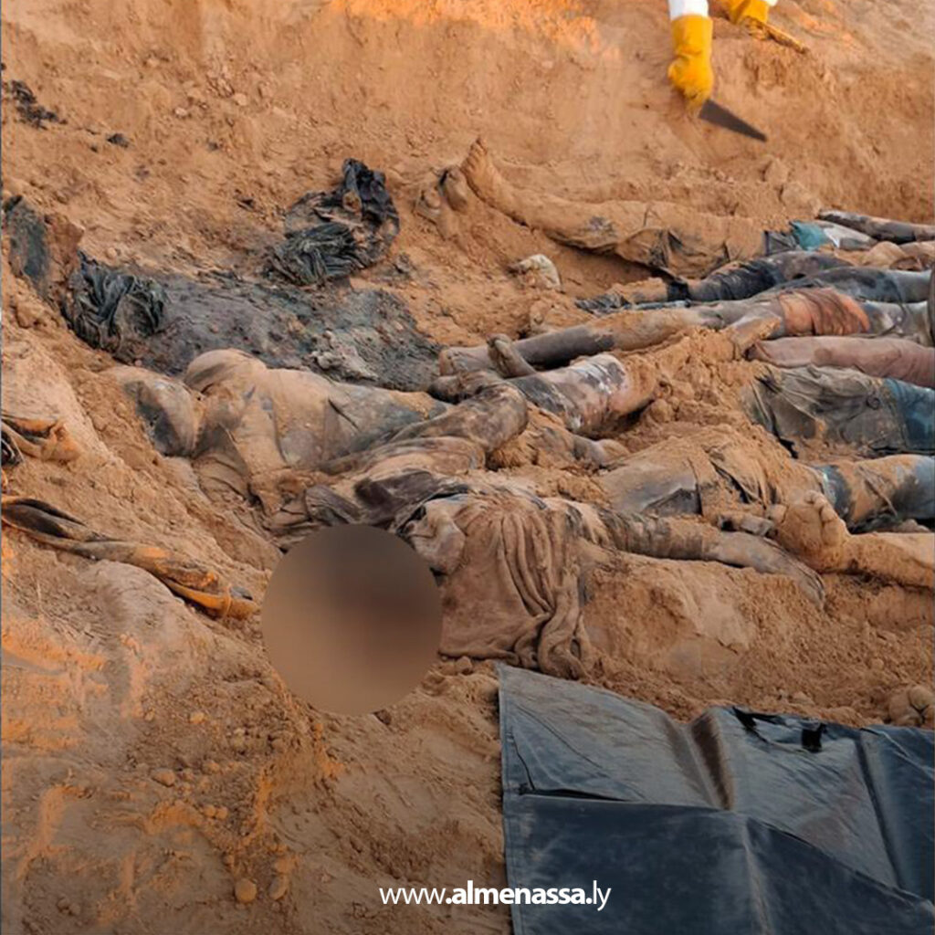 Extra 41.jpg5 41 إحالة متهم بجرائم الاتجار بالبشر وقتل مهاجرين إلى القضاء بعد تحرير 195 محتجزا وكشف مقابر جماعية