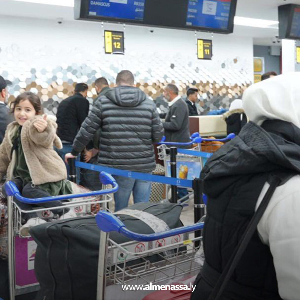 Extra 52.jpg11 52 ترحيل مجموعة من اللاجئين السوريين عبر مطار معيتيقة