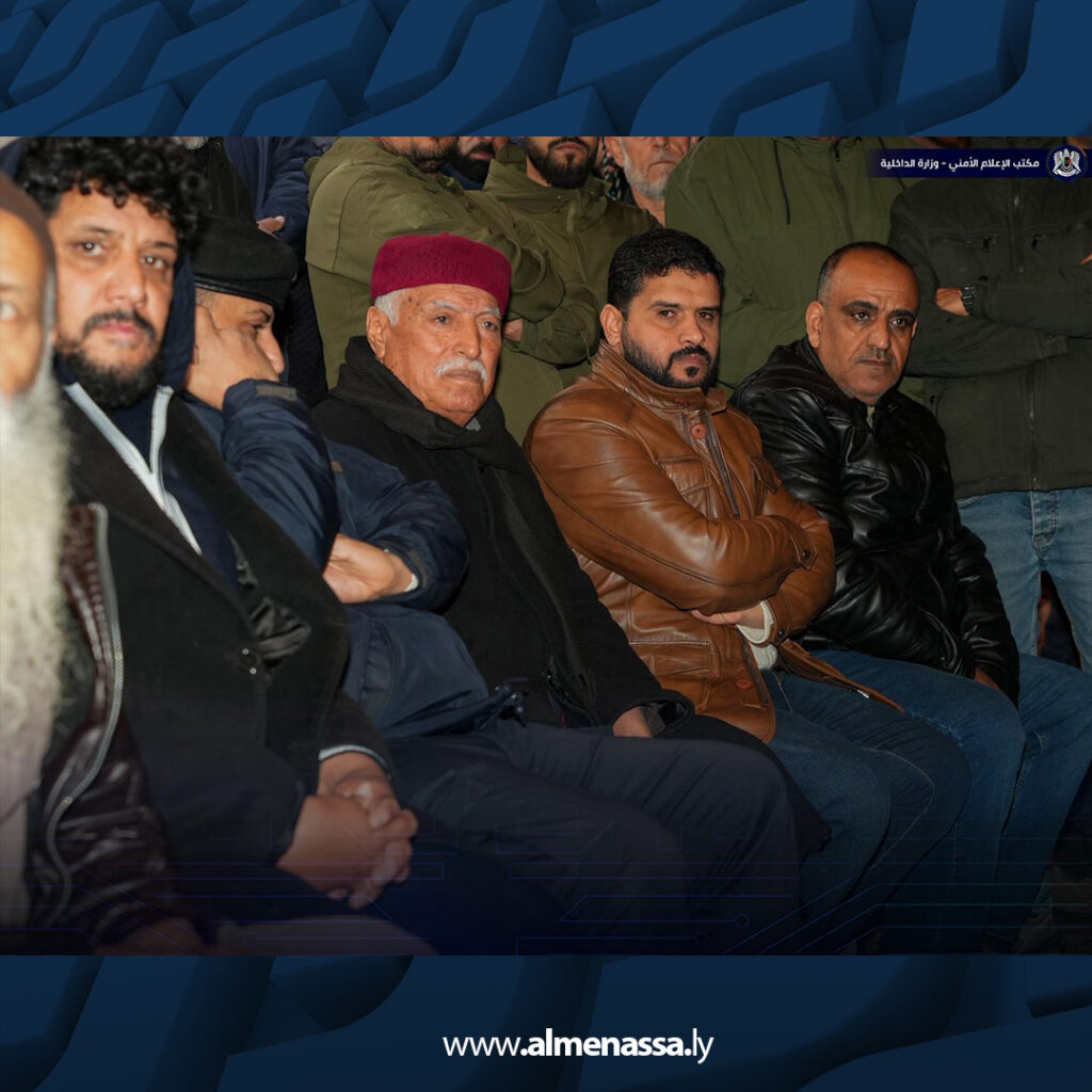 Extra 52.jpg2 52 نائب القائد العام يتكفل بعلاج أسرة متضررة من حريق منزل في البيضاء