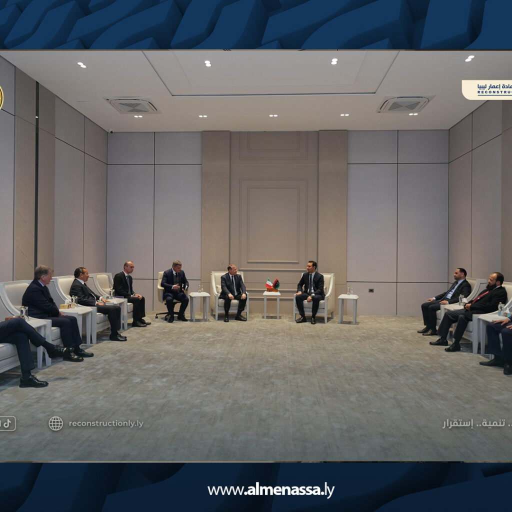 Extra 53.jpg11 53 المهندس بالقاسم حفتر يوقع عقودا صحية وبيئية كبرى مع شركة إيطالية