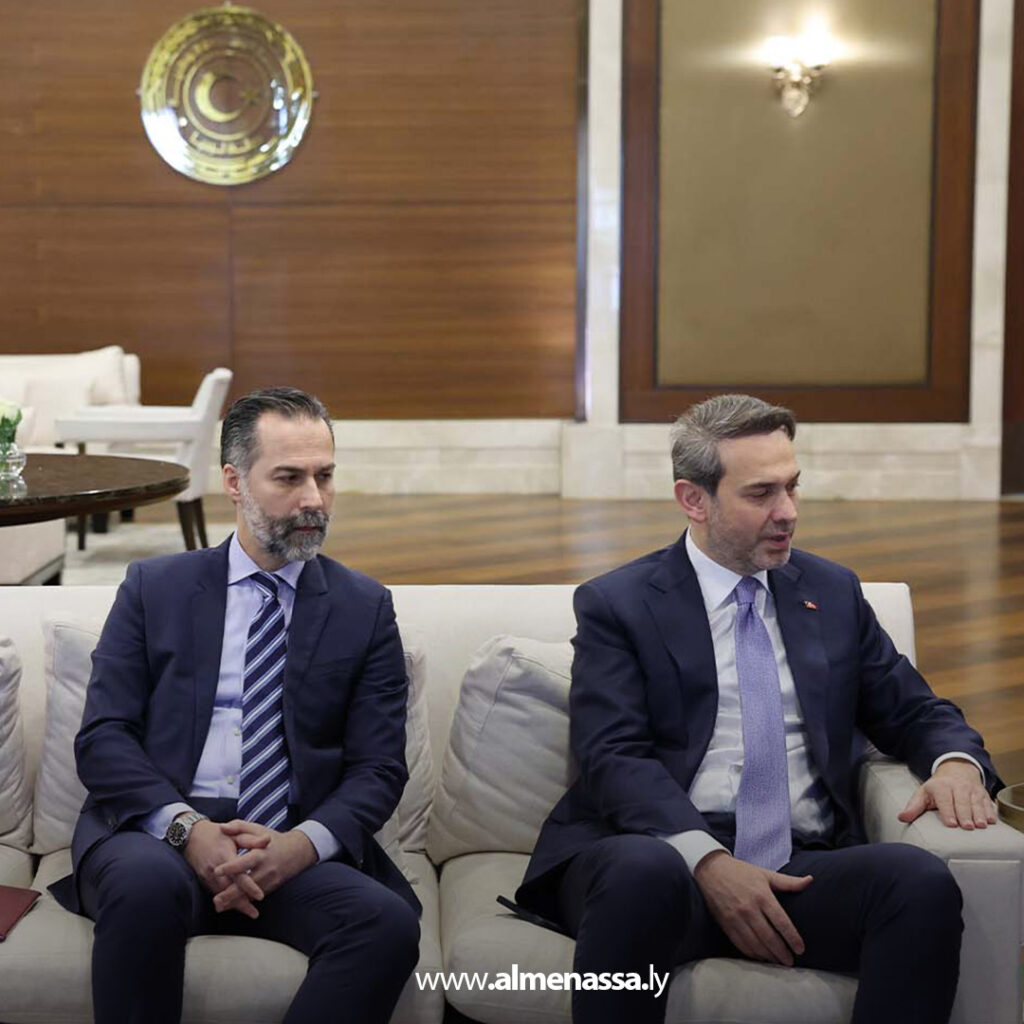 الدبيبة يستقبل وزير الطاقة التركي لتعزيز الشراكة الليبية–التركية في قطاع الطاقة