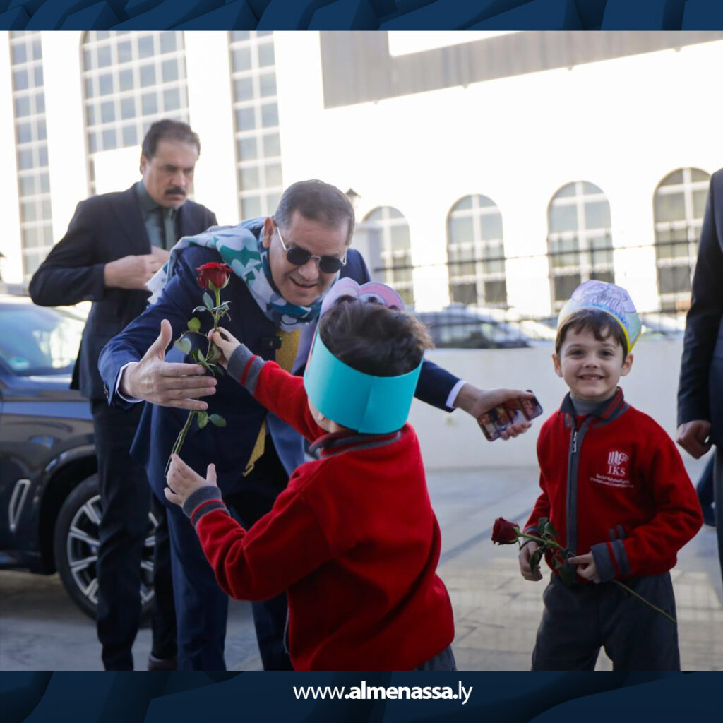 Extra 7.jpg4 7 الدبيبة يشارك أحفاده احتفالات يوم الأجداد بمصراتة