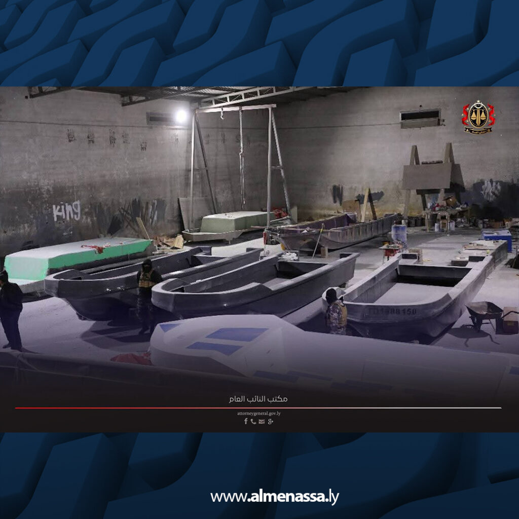 Extra 77.jpg3 77 حبس عنصرين من شبكة تهريب مهاجرين بعد ضبطهما متلبسين بصناعة قوارب غير شرعية