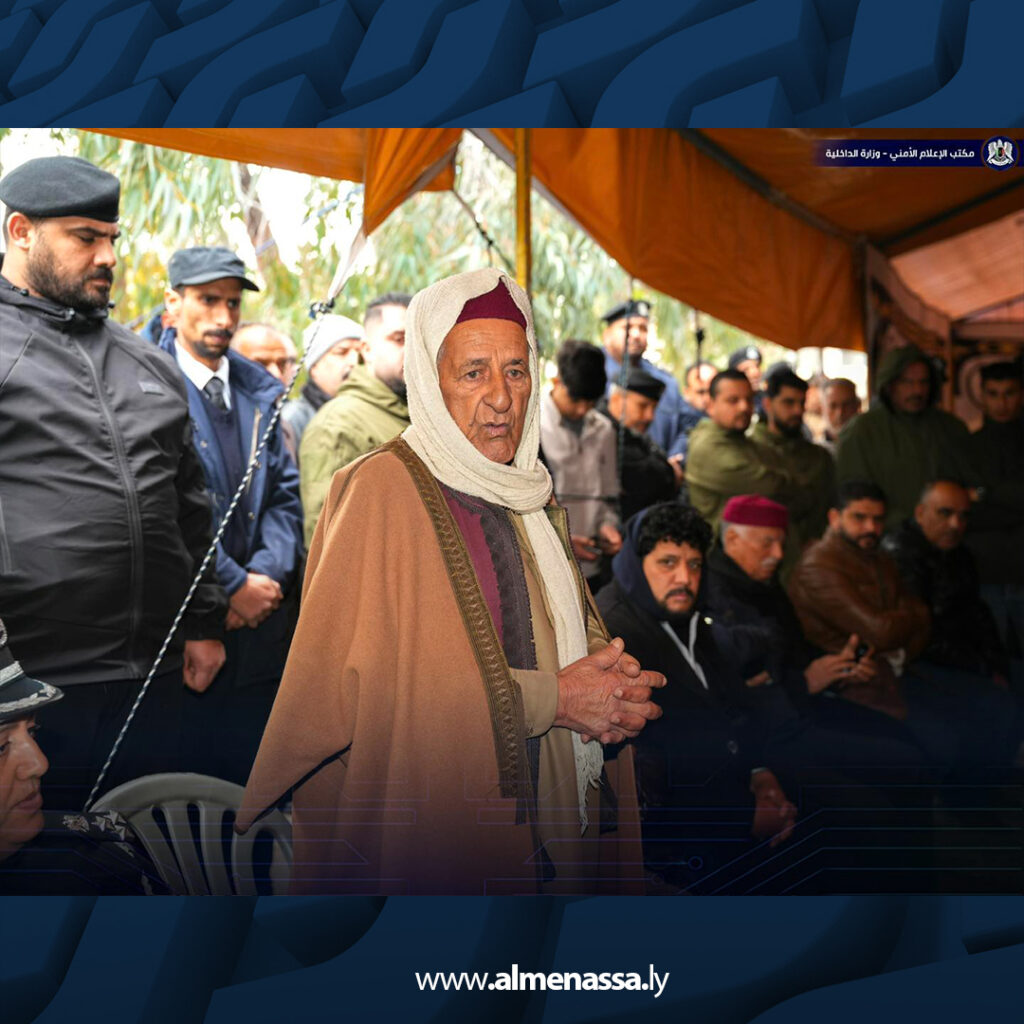 Extra 8.jpg10 8 نائب القائد العام يتكفل بعلاج أسرة متضررة من حريق منزل في البيضاء