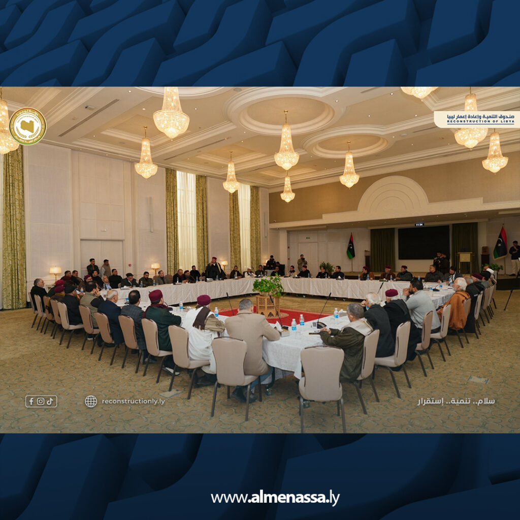 مدير عام صندوق التنمية يبحث مع مشائخ الجبل الأخضر خطط المشاريع والخدمات 5 Extra 8.jpg5 8