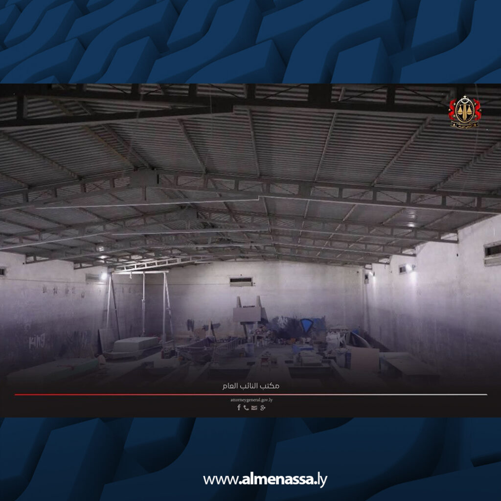 Extra 82.jpg2 82 حبس عنصرين من شبكة تهريب مهاجرين بعد ضبطهما متلبسين بصناعة قوارب غير شرعية