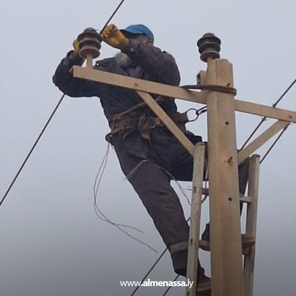 Extra 85.jpg3 85 إصلاح عاجل للشبكة الكهربائية في الجبل الأخضر بعد العاصفة الأخيرة