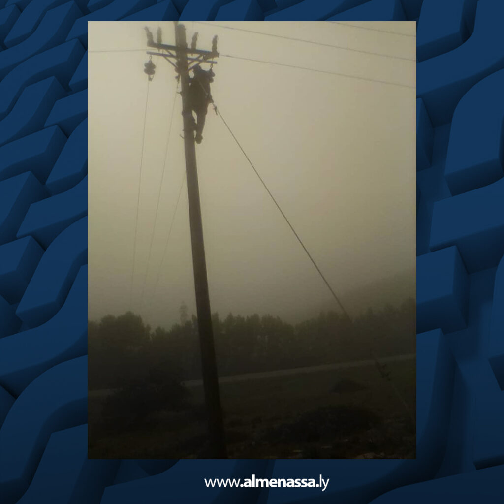 Extra 9.jpg13 9 إصلاح عاجل للشبكة الكهربائية في الجبل الأخضر بعد العاصفة الأخيرة