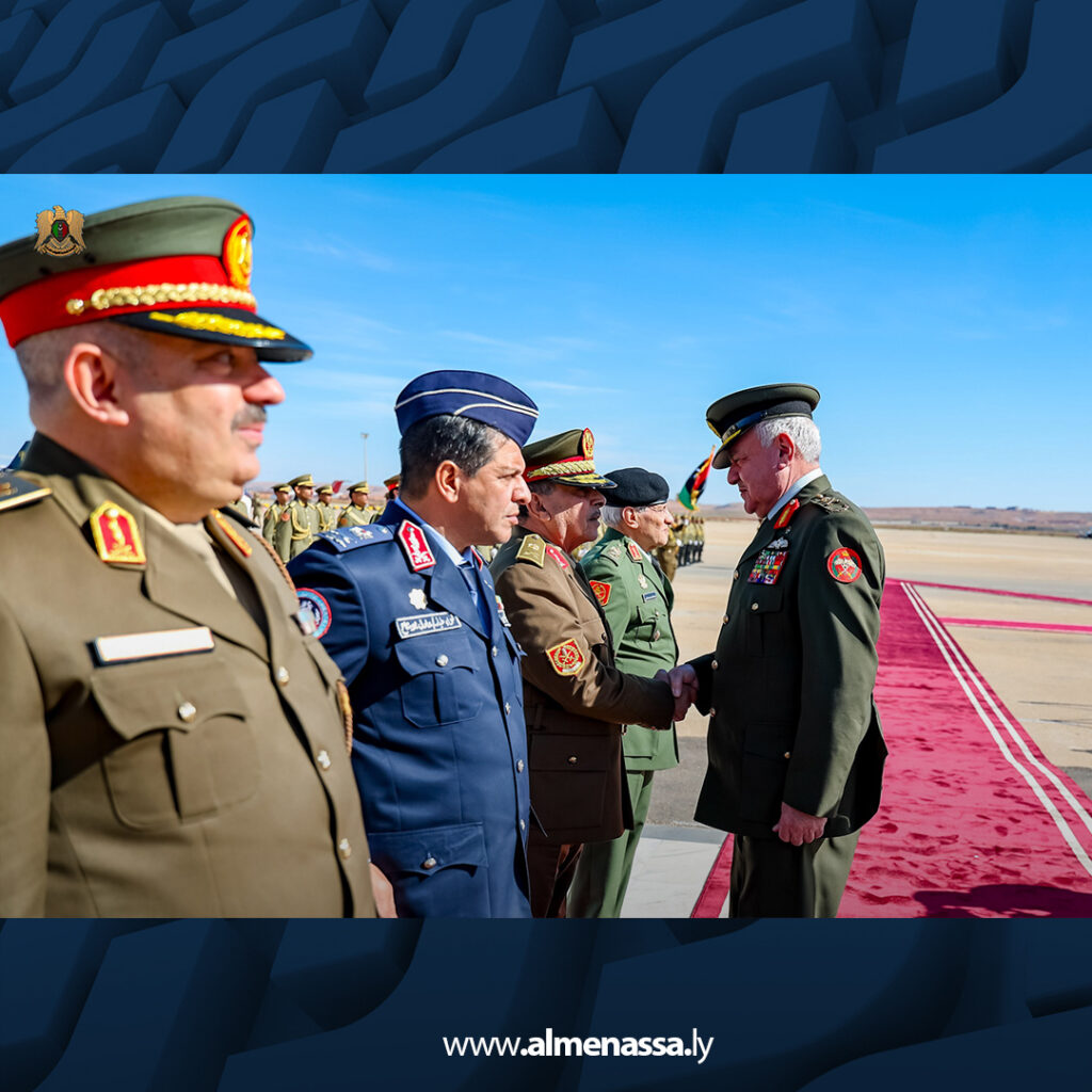 Extra.jpg44 القائد العام يستقبل وفدا رفيع المستوى من المملكة الأردنية الهاشمية