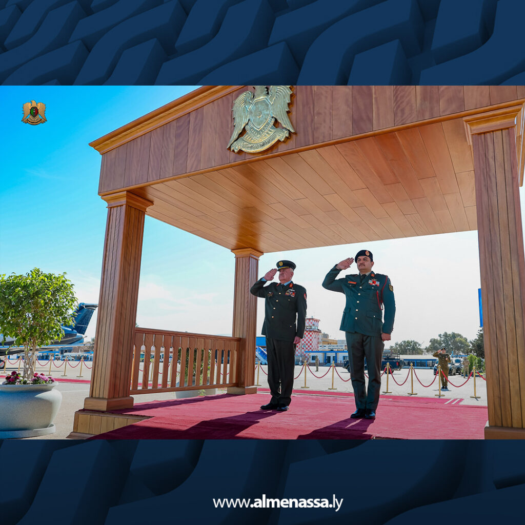 Extra.jpg55 القائد العام يستقبل وفدا رفيع المستوى من المملكة الأردنية الهاشمية