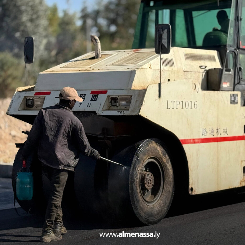 Extra 1.jpg10 1 مشروع طريق براك سبها: تقدم ملحوظ في الرصف بطول 14 كيلومترًا