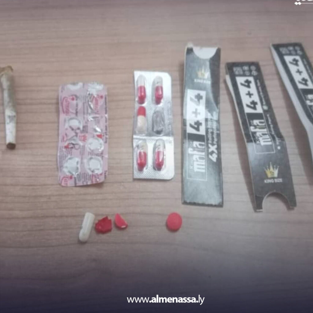 Extra 10 ضبط ثلاثة أشخاص بحوزتهم مخدرات في الشاطئ وإحالتهم إلى مؤسسة الإصلاح بسبها