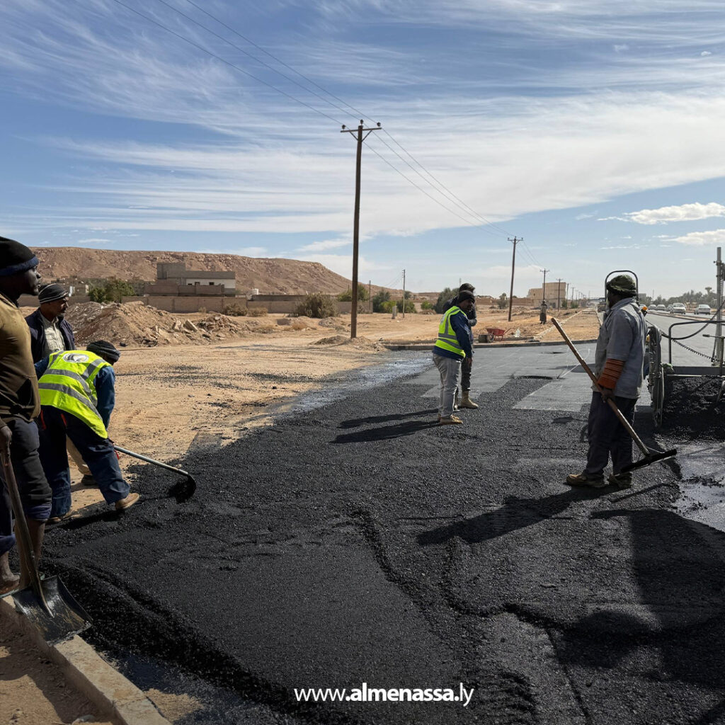 Extra 10.jpg2 10 مشروع طريق براك سبها: تقدم ملحوظ في الرصف بطول 14 كيلومترًا