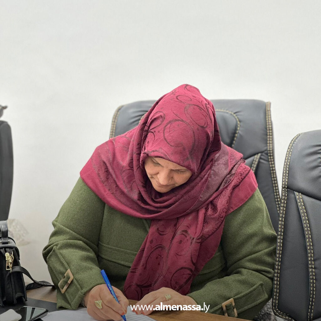 Extra 12 عميد بلدية الأبرق يعقد اجتماعًا مع أعضاء المجلس البلدي لمتابعة الإنجازات والتحديات