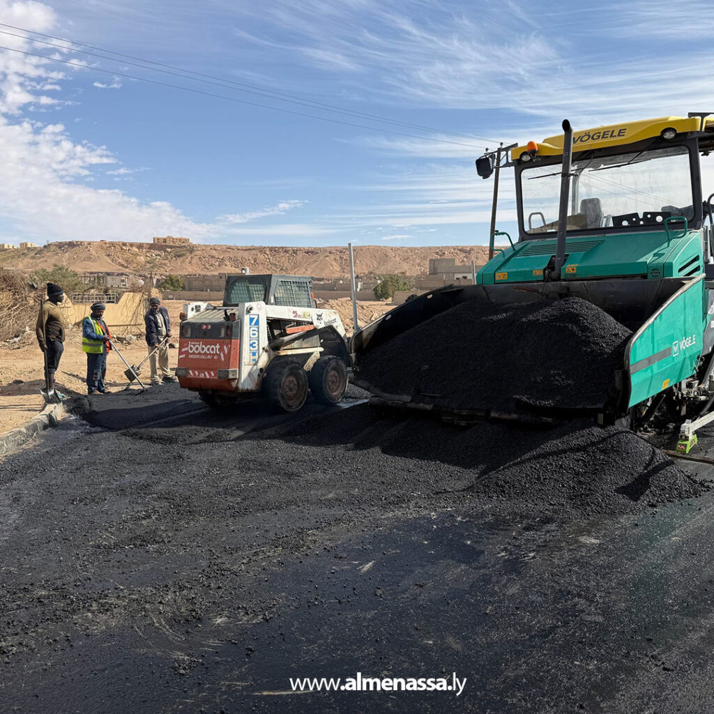 Extra 17.jpg1 17 مشروع طريق براك سبها: تقدم ملحوظ في الرصف بطول 14 كيلومترًا