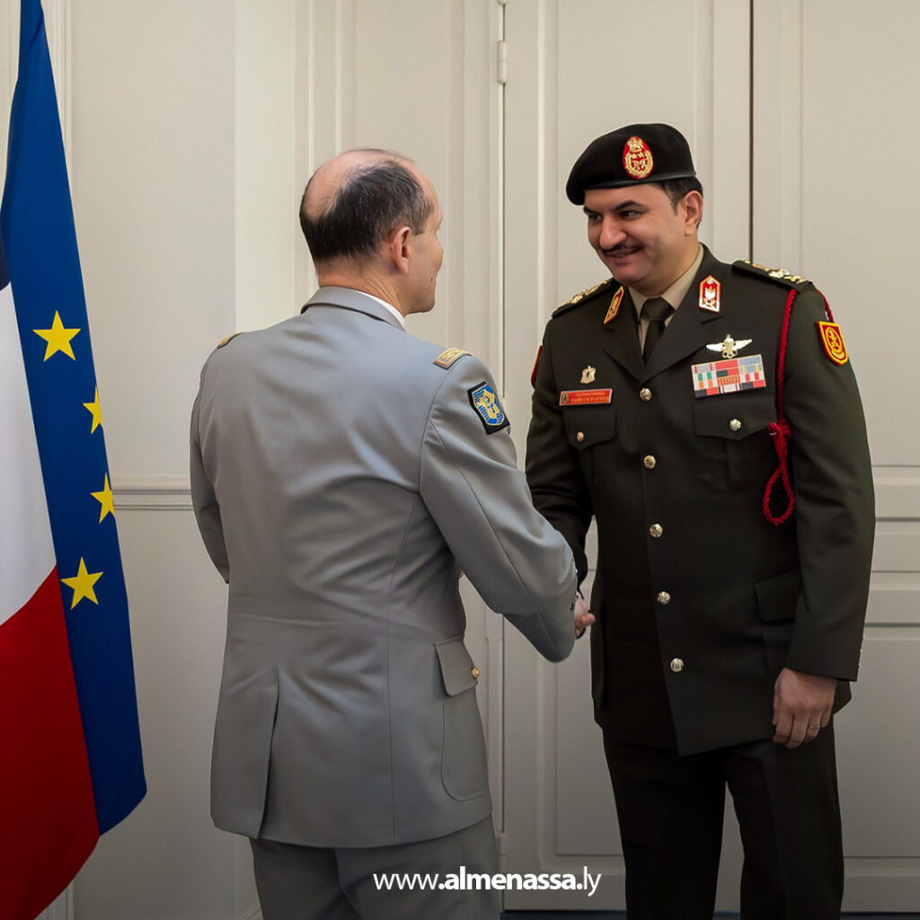 Extra 19.jpg2 19 نائب القائد العام يصل باريس ويبحث مع مسؤولين فرنسيين التعاون الأمني والتنسيق الإقليمي