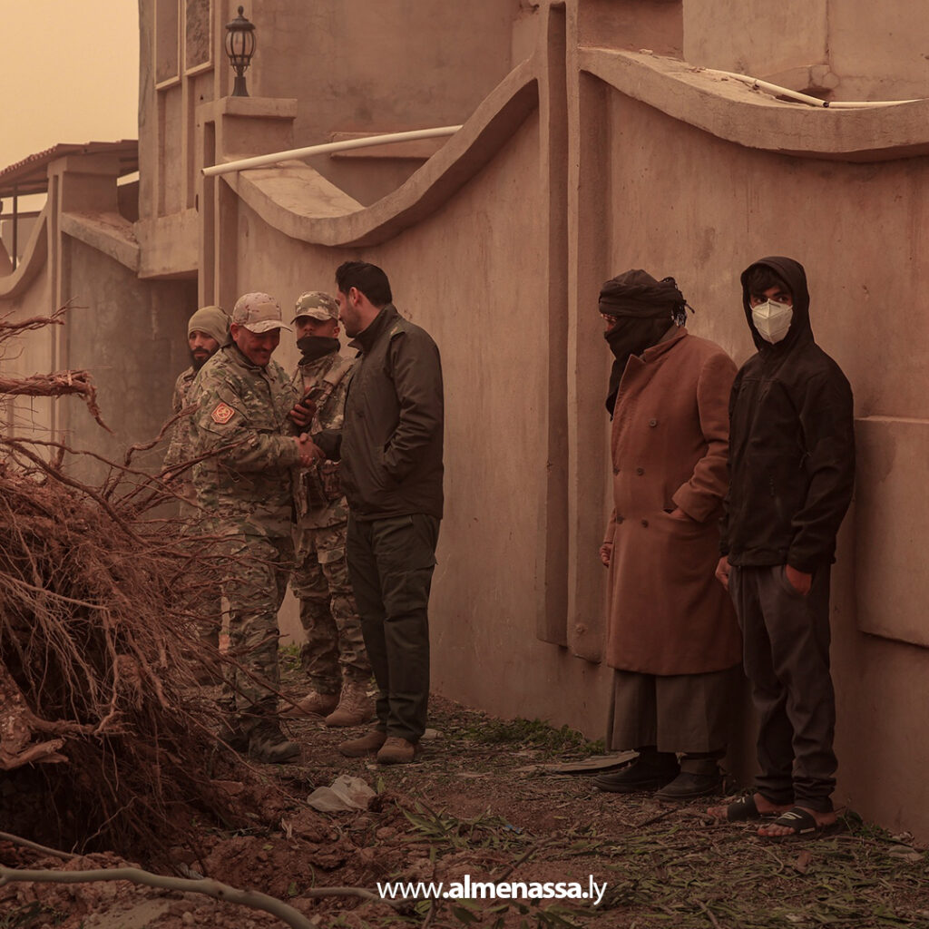 Extra 2.jpg19 2 القوات المسلحة تتدخل لمواجهة آثار العاصفة في بنغازي والبيضاء