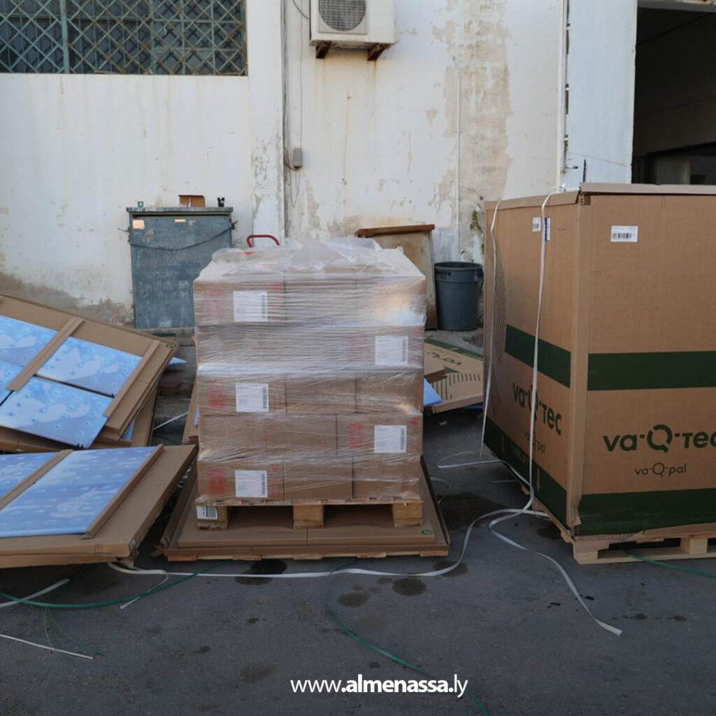 Extra 3.jpg6 3 جهاز الإمداد الطبي يتسلم شحنة جديدة من إنسولين «لانتوس» لعلاج مرضى السكري