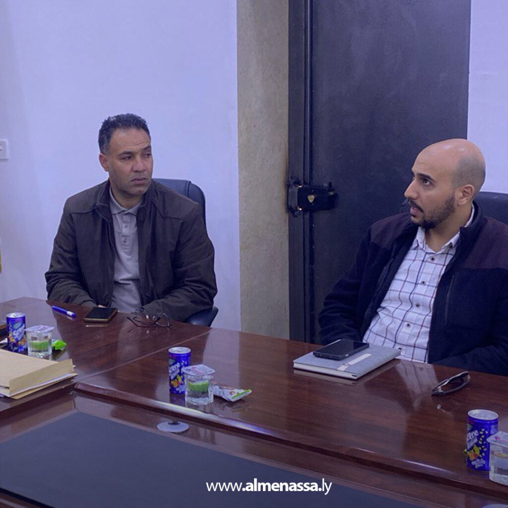 Extra 30.jpg1 30 عميد بلدية الكفرة يلتقي وفد الهلال الأحمر والصليب الأحمر لبحث تعزيز الدعم الإنساني