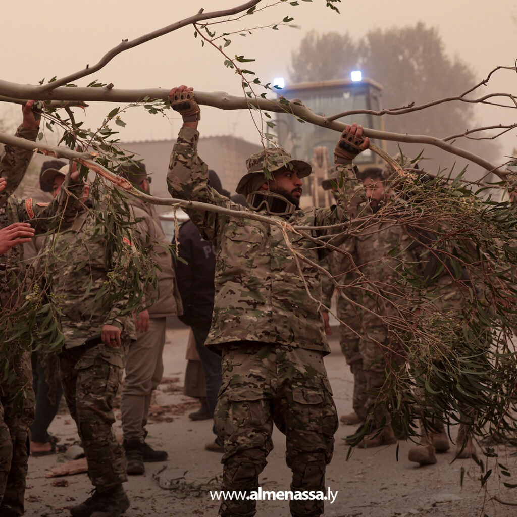 Extra 44 القوات المسلحة تتدخل لمواجهة آثار العاصفة في بنغازي والبيضاء