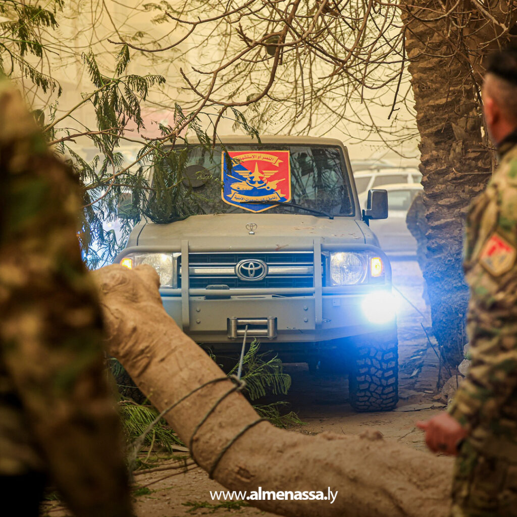 Extra 5.jpg10 5 القوات المسلحة تتدخل لمواجهة آثار العاصفة في بنغازي والبيضاء