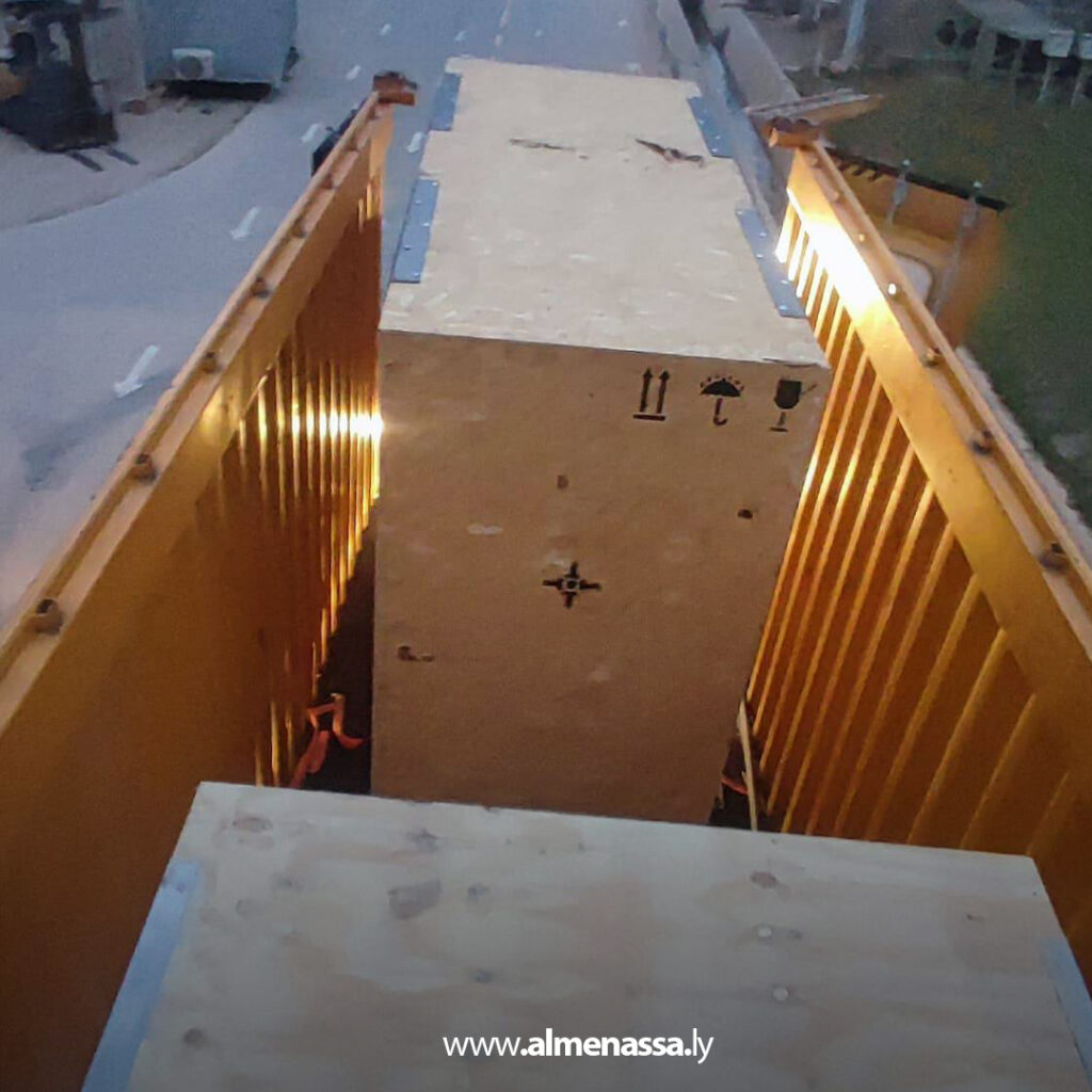 Extra 50 شركة الكهرباء: وصول شحنة مواد ومعدات إلى محطة الزاوية المزدوجة