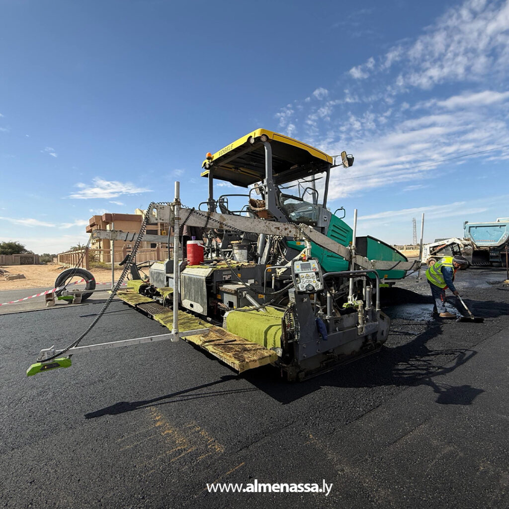 Extra 7.jpg4 7 مشروع طريق براك سبها: تقدم ملحوظ في الرصف بطول 14 كيلومترًا