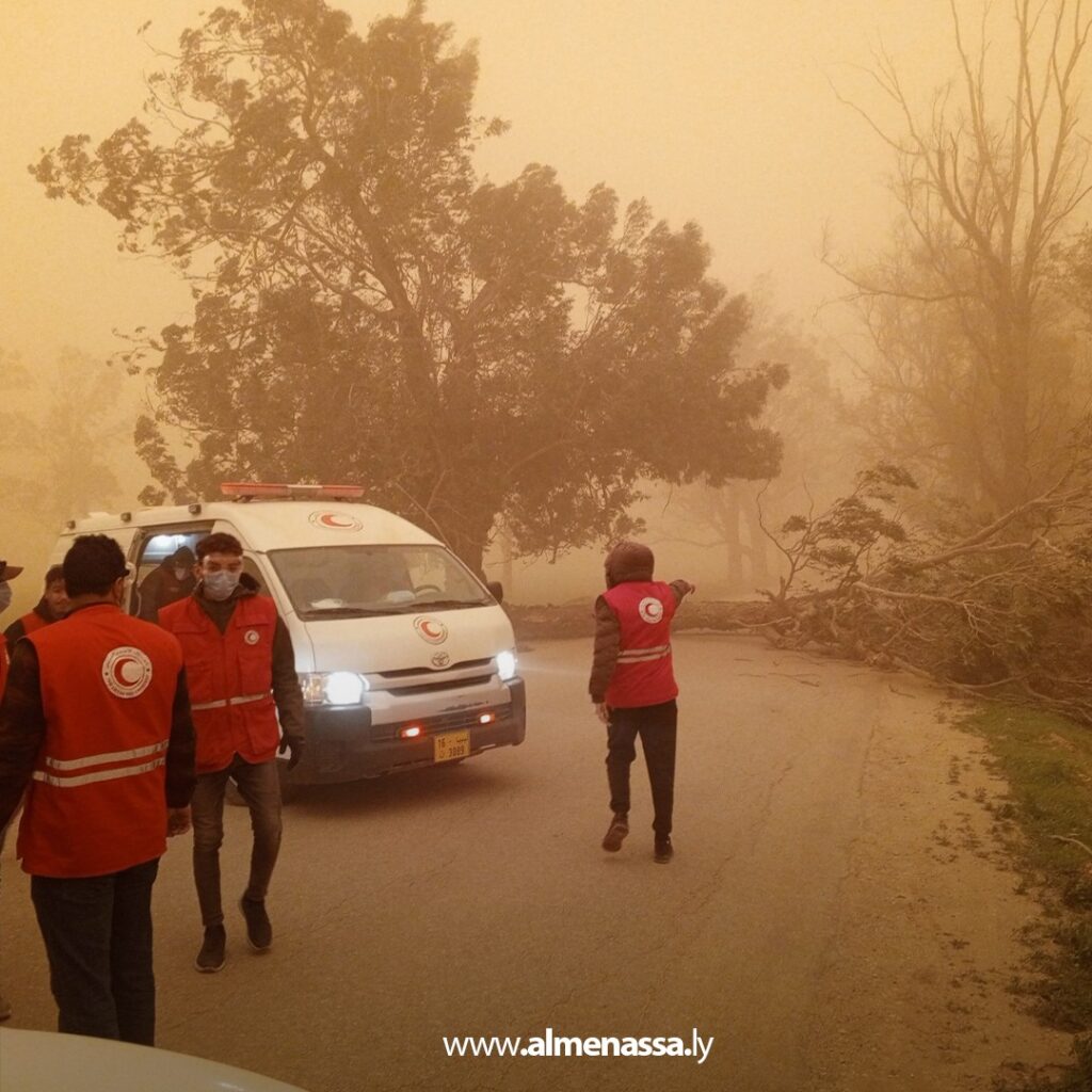 WhatsApp Image 2026 01 20 at 1.25.41 PM 3 الهلال الأحمر الليبي ينفذ سلسلة أنشطة لمواجهة آثار التقلبات الجوية