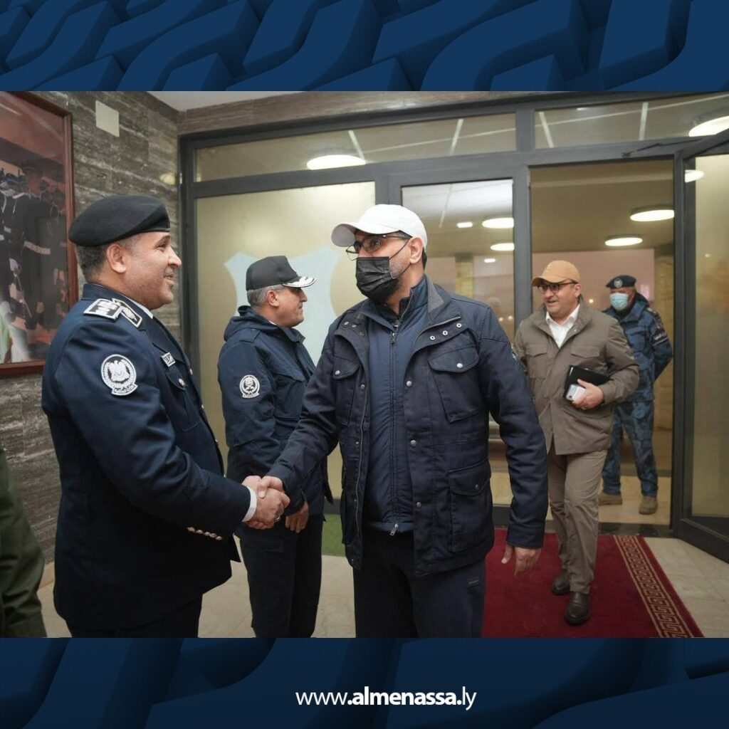 WhatsApp Image 2026 01 20 at 10.12.07 PM 1 رئيس الحكومة يتفقد بنغازي ميدانيا ويتابع عمل لجنة الطوارئ لمواجهة التقلبات الجوية