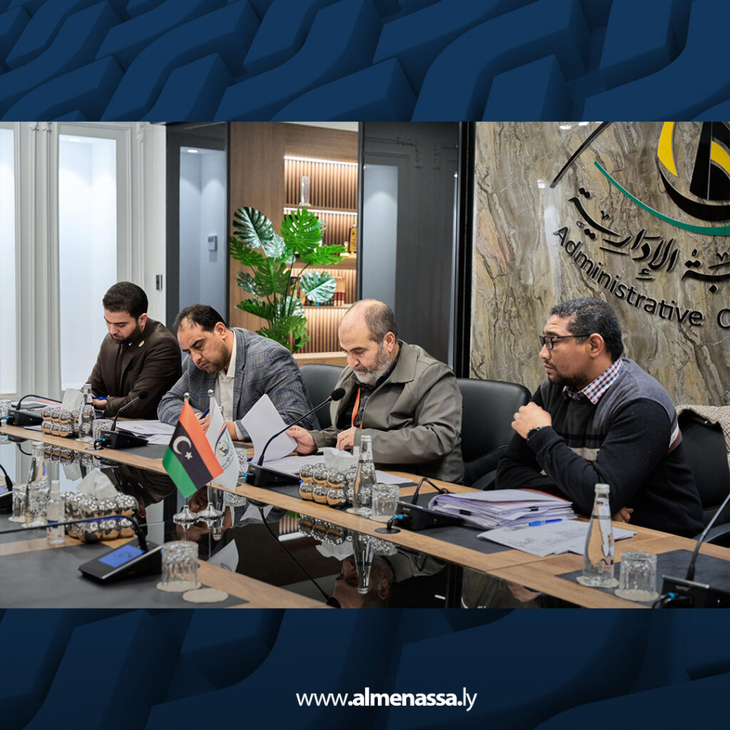 extra Recovered 40.jpg1 40 رئيس هيئة الرقابة الإدارية يطلع على ملف الكتاب المدرسي ويؤكد على ضبط الانضباط التعليمي